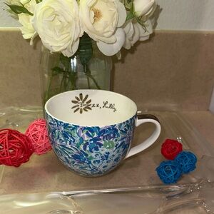 Lilly Pulitzer Blue Green Floral Ceramic Mug – Signature Print xx, Lilly